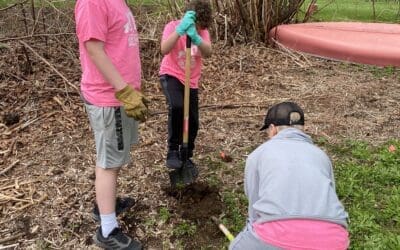 Many Hands Make Light Work: Maranacook Day of Caring
